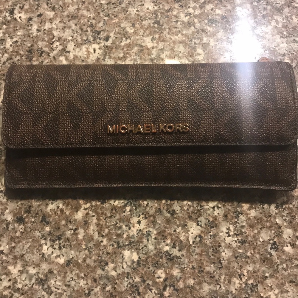 Michael Kors Wallet. Carried very little.